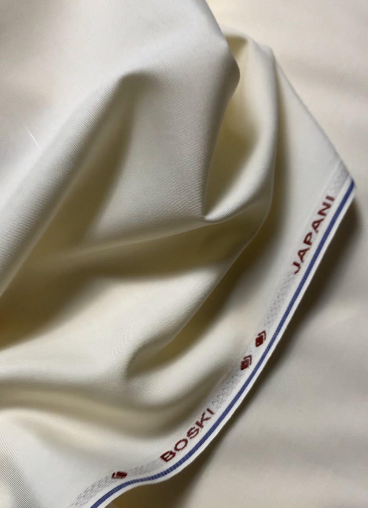 Boski by awenzia careem color